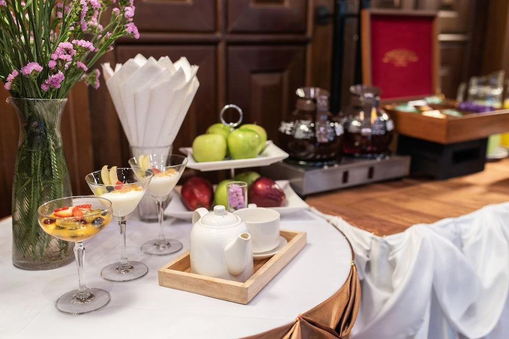 The Metropole Bangkok - Thonglor Hotel Екстериор снимка